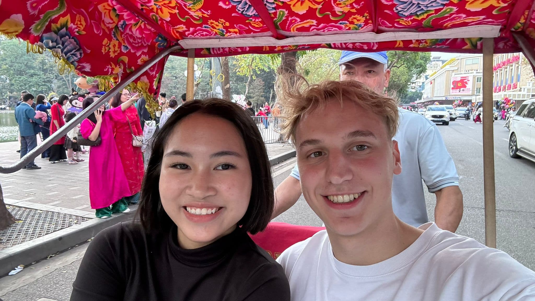 Jona Hallbaur in Vietnam